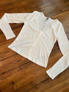 Women's Cream Lace-Trim Ribbed Button-Up Top
